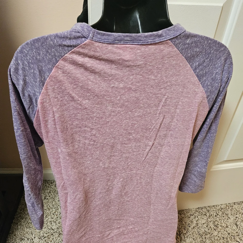 LuLaRoe Randy Purple and Pink 3/4 Sleeve Raglan Tee - Picture 8 of 9